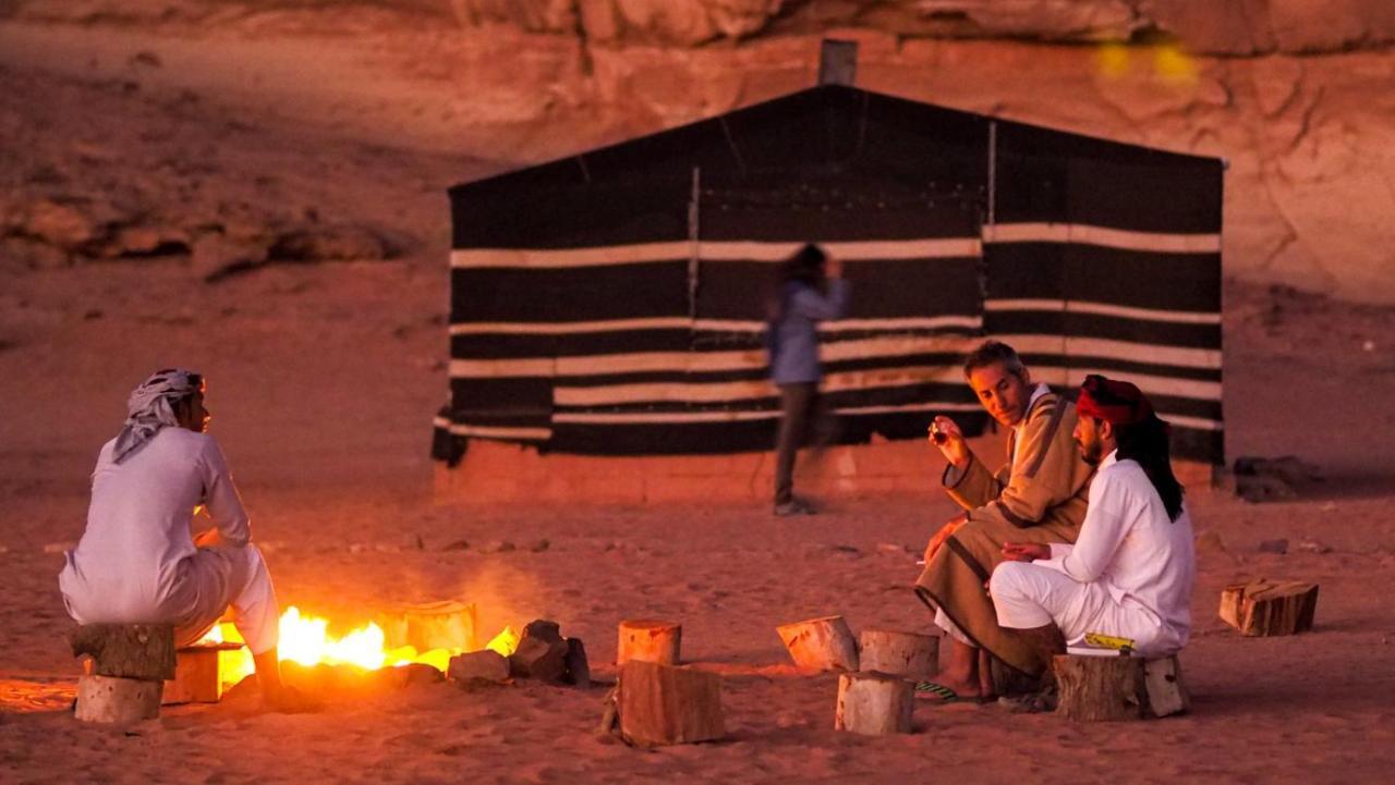 Wadi Rum Moon Camp ภายนอก รูปภาพ